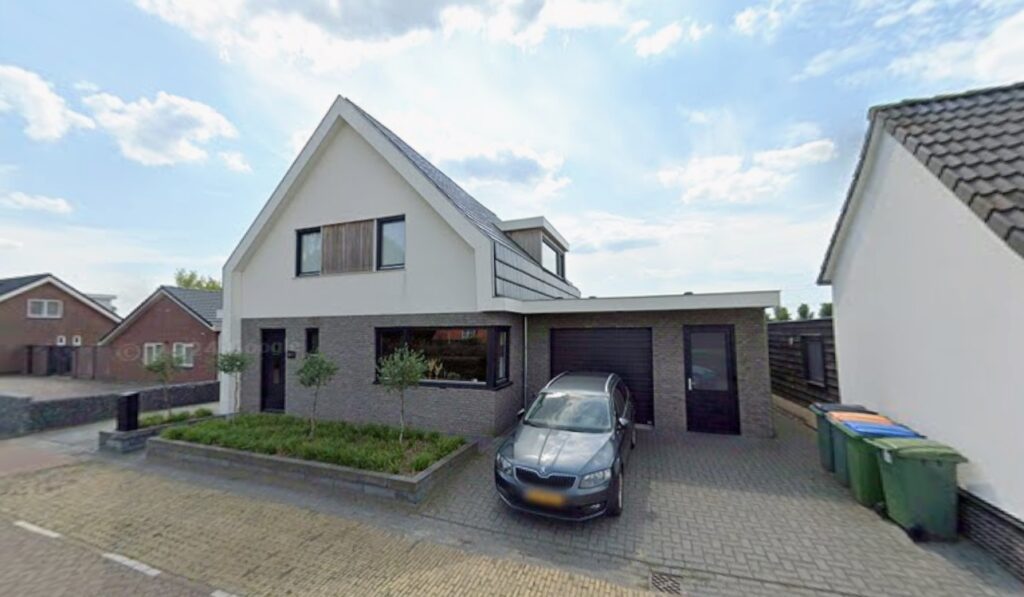 nieuwbouw eigentijdse woning te Standdaarbuiten